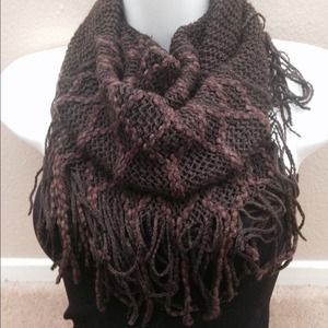 Chocolate infinity scarf can be for toddlers to!