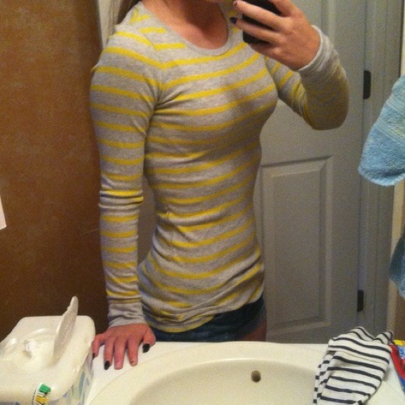 American Eagle long sleeve top