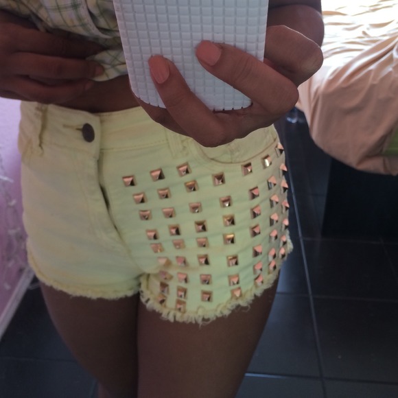 Studded High Rise Shorts - Picture 4 of 4
