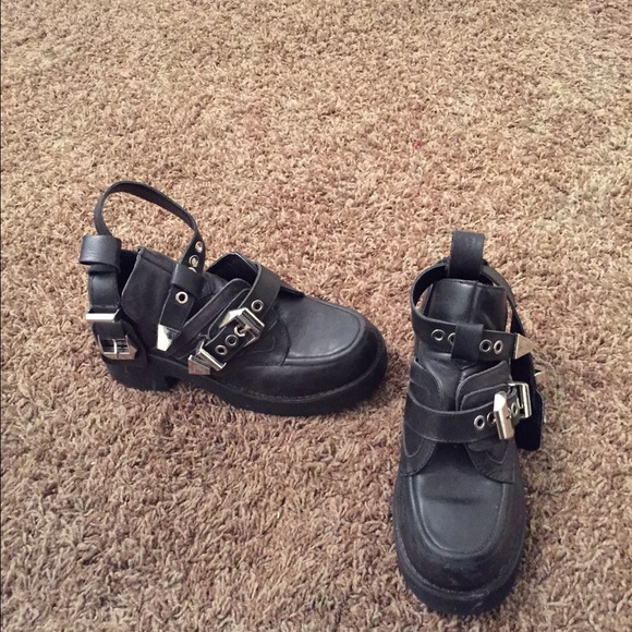 Steve Madden boots