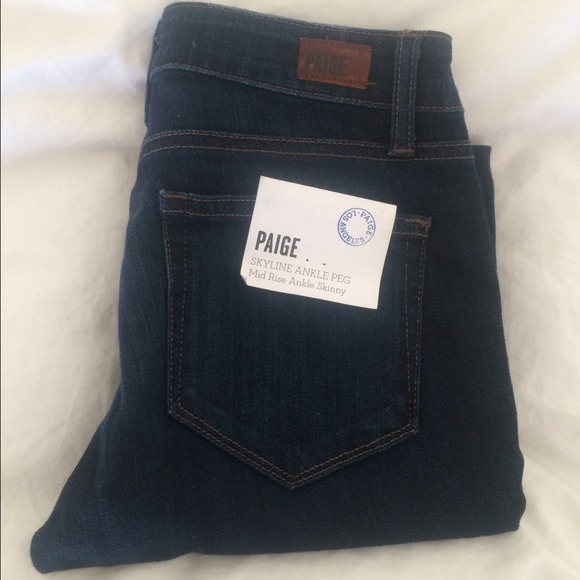 Paige Skyline Ankle Peg in sz 25