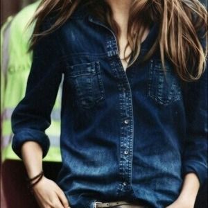 Long sleeves denim shirt