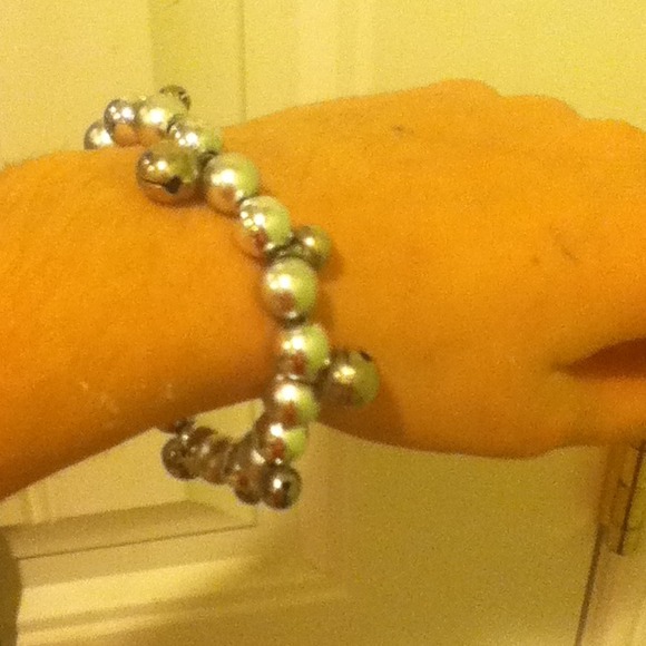 Silver jingle bell braclet! - Picture 1 of 2