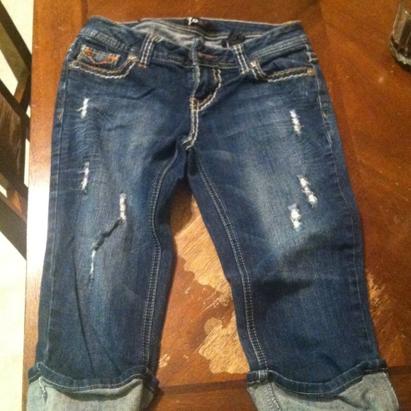 Blue jean capris