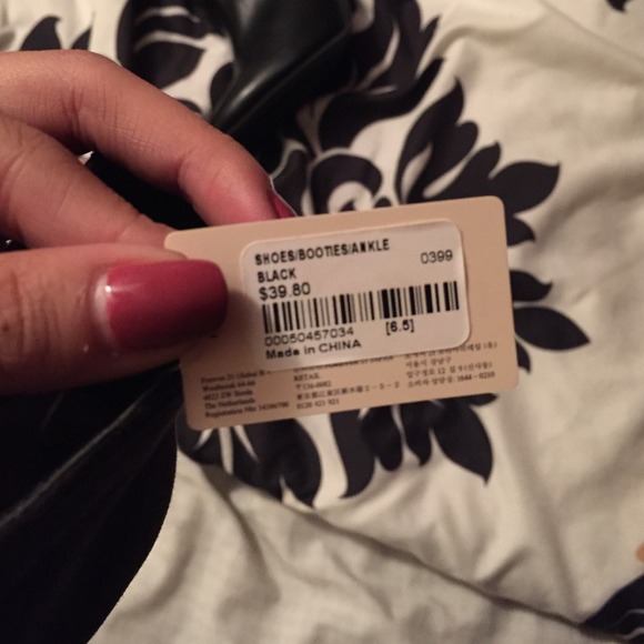 Forever 21 booties - Picture 3 of 4