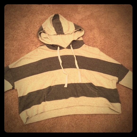 Cropped striped long sleeved hoody
