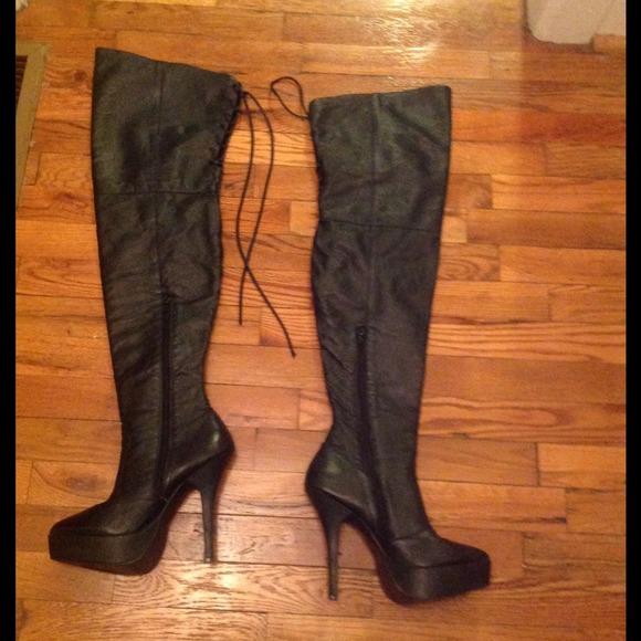 SOLD - Picture 2 of 4