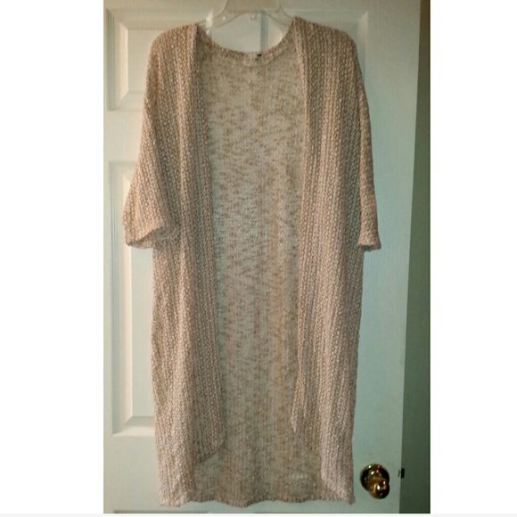 Long knitted cardigan