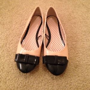 💥HP 12/10!! patent pink/black bow flats!