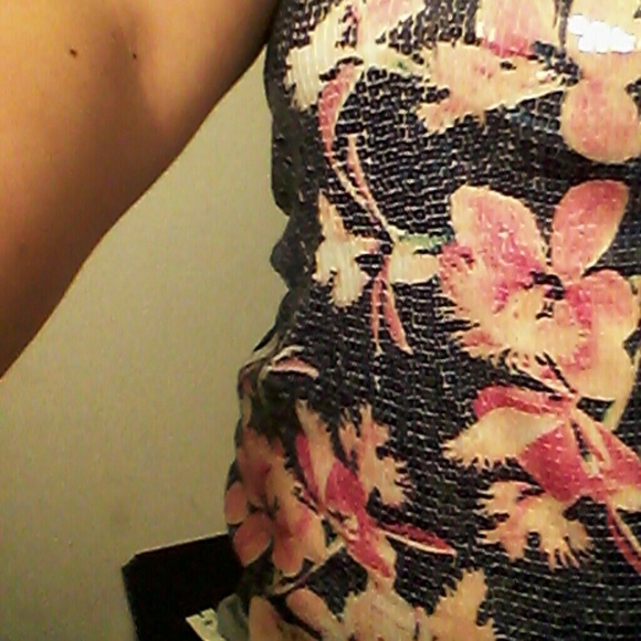 Sparkly floral tank - Picture 2 of 3