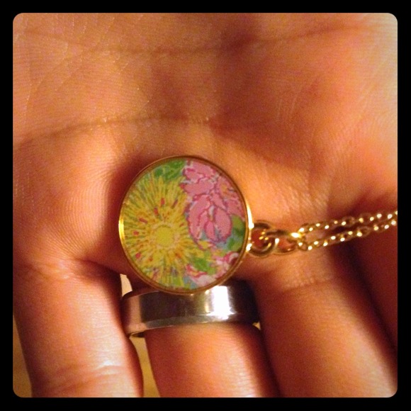 TRADEDLilly pulitzer 'national wear your lilly'