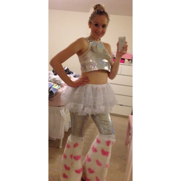 ❌SOLD❌ UNIF PLUR crop top - Picture 4 of 4