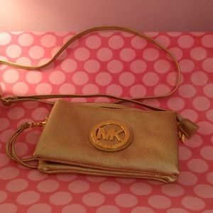 Michael kors cross body 👛