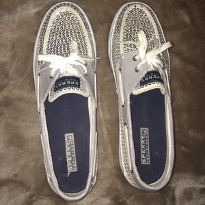 Sparkly sperrys! 🎀