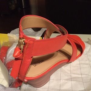 SOLD Kate Spade Sz 10 Sunset color leather wedge