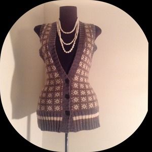 🔹🔸🔹BANANA REPUBLIC SWEATER VEST🔹🔸🔹