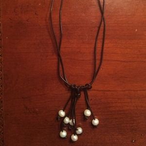 4-in-1 Pearl Leather Necklace w Extensions