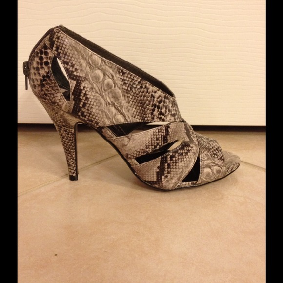 Steve Madden Pumps - Picture 1 of 1