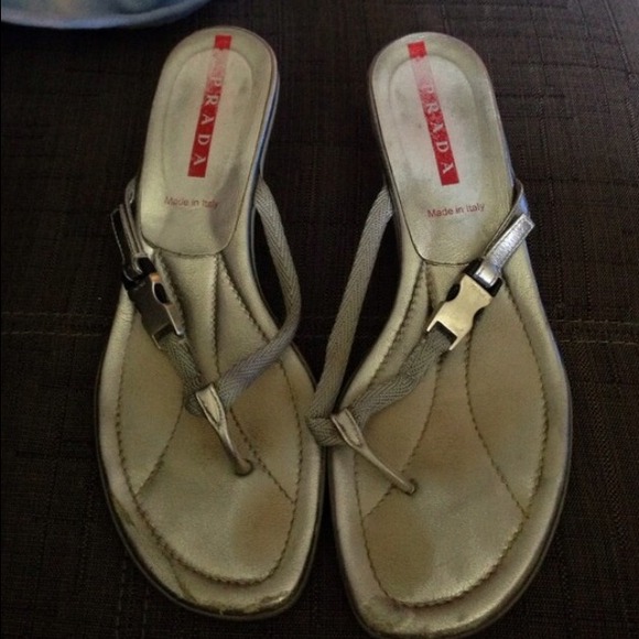 Prada kitten heels - Picture 1 of 3