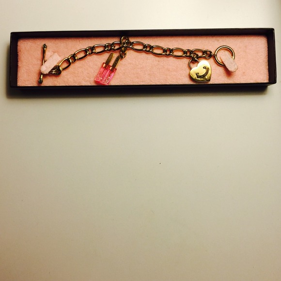 🎉SALE🎉 today only! Juicy couture gold bracelet