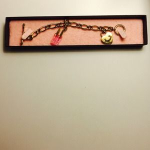🎉SALE🎉 today only! Juicy couture gold bracelet