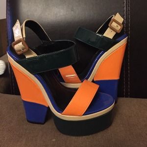 Shoe republic platform heels