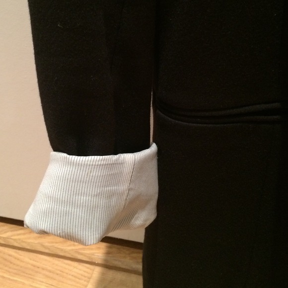 Club Monaco blazer with sweater back - Picture 4 of 4