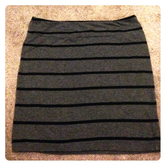 Striped bodycon skirt