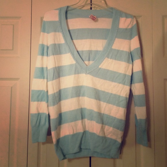 Womens long sleeve shirt