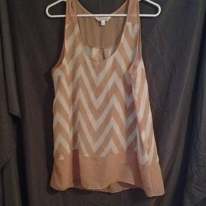 🌟Reduced Price!🌟 Tan Chevron Dressy Tank
