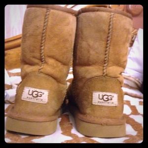 Chestnut Short Ugg Boots