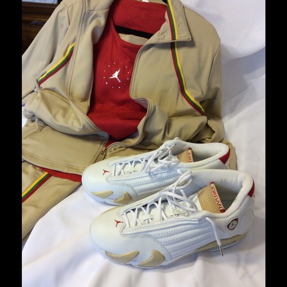 NEW NIKE Jordan women's shoes(12) - Picture 2 of 3