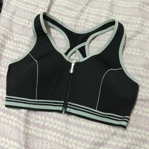 Sports Bra.