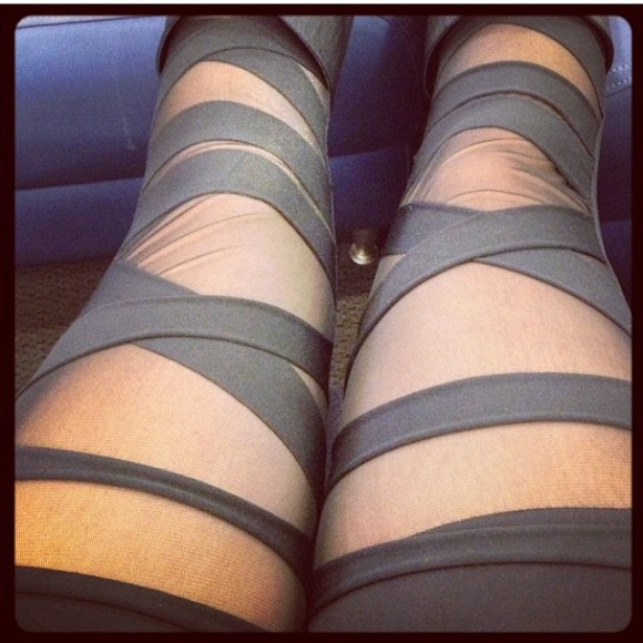 Black Cris-Cross Mesh Leggings