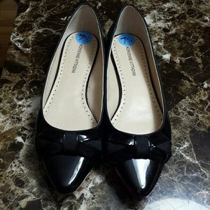 Adrienne Vittadini bow flats