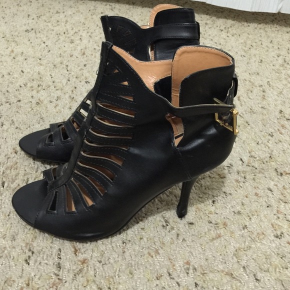 Open toe black heels