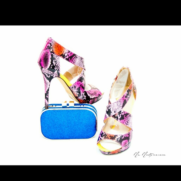BOGO New Pink Faux Snakeskin heels