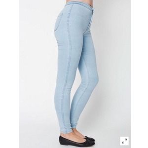 Medium Wash Easy Jeans