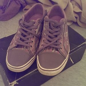 Coogi womens sneakers