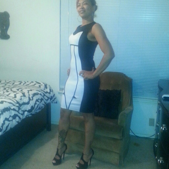 Dress - Picture 2 of 2