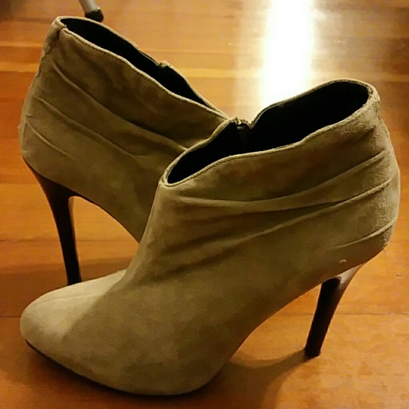 Guess by Marciano booties