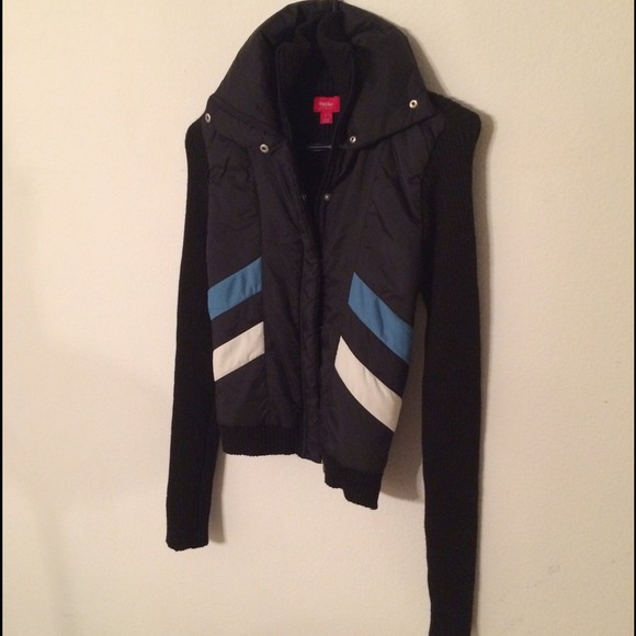 Puff Jacket with Sweater Sleeves