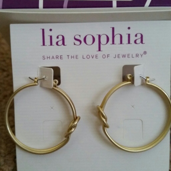 Knotical Hoop earrings