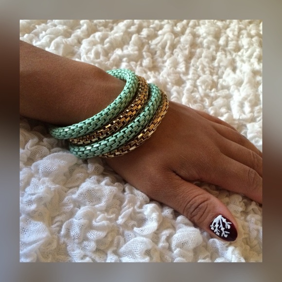 Host Pick! 2/1 🎉🎉Pretty Bangles from Arden B!!😍 - Picture 2 of 3