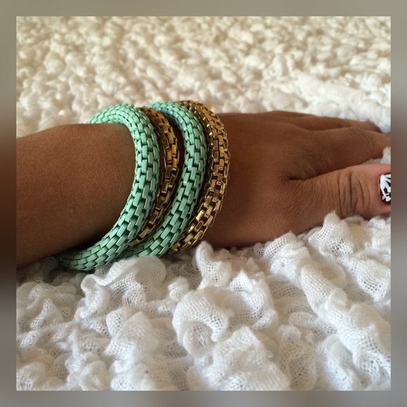 Host Pick! 2/1 🎉🎉Pretty Bangles from Arden B!!😍 - Picture 3 of 3