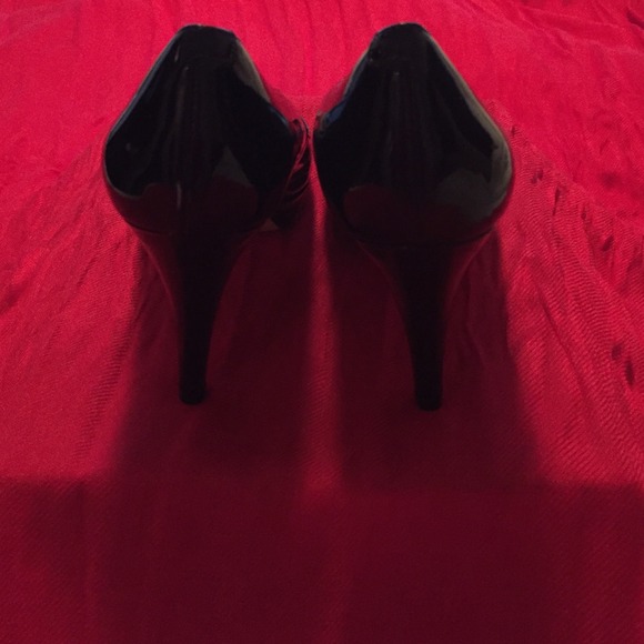 Peep Toe Pumps - Picture 3 of 4