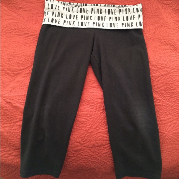 Victoria's Secret Pink crop yogas