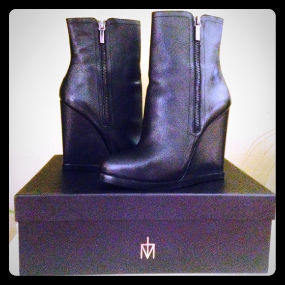Madonna's Truth or Dare Wedge booties!!