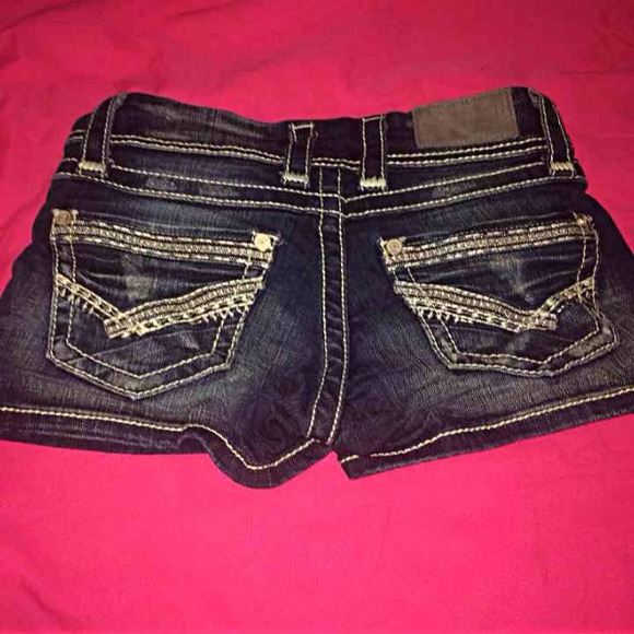 Size 24 BKE buckle shorts