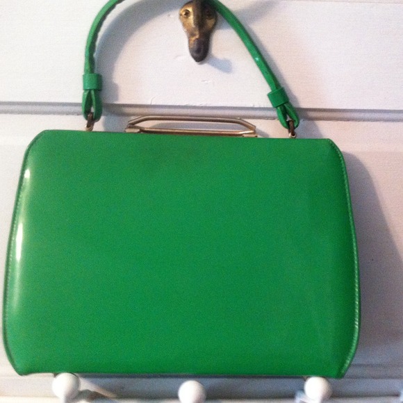 Super fab vintage green patent purse